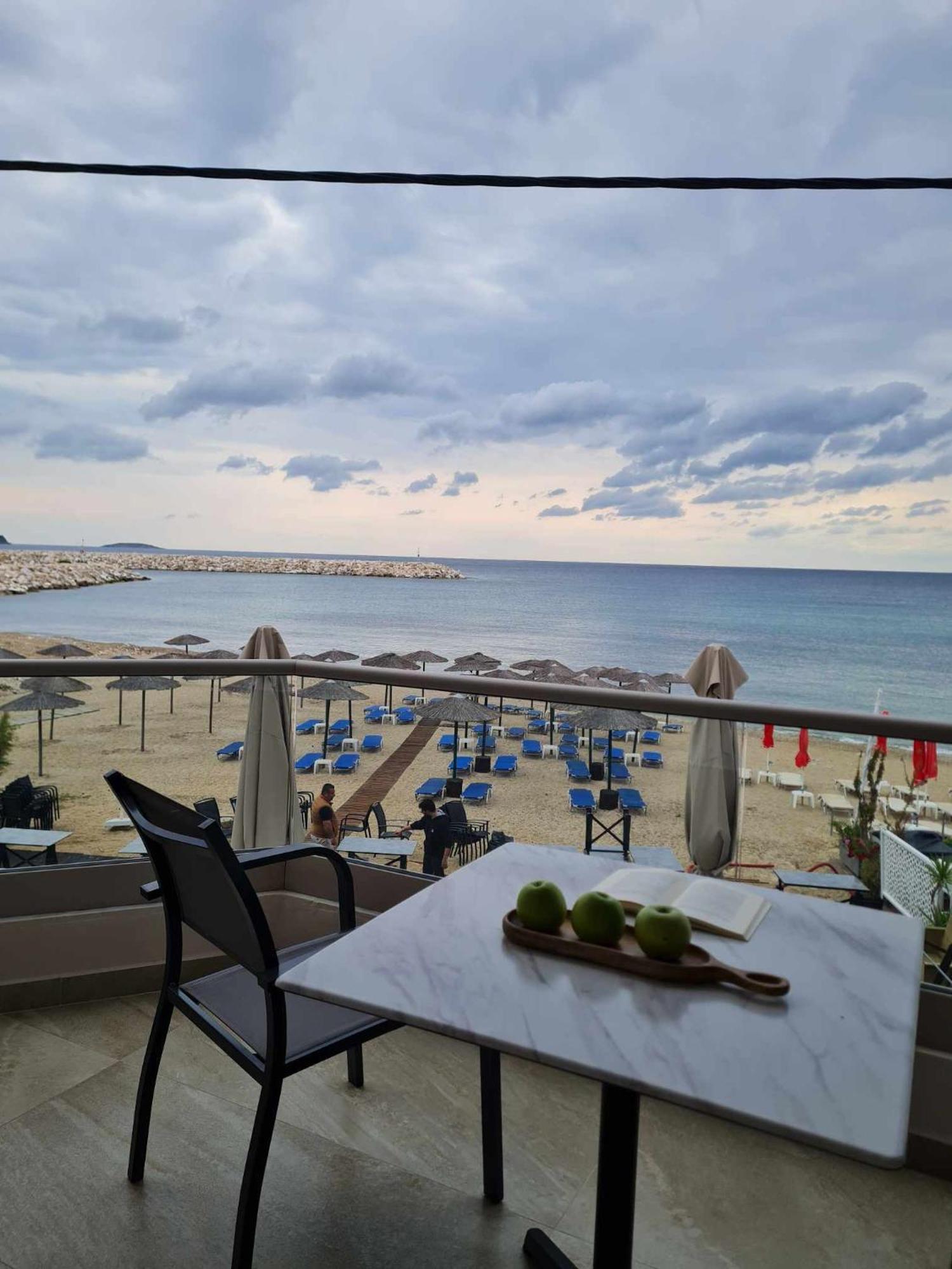 Anna Beach Suites 리메나리아 외부 사진