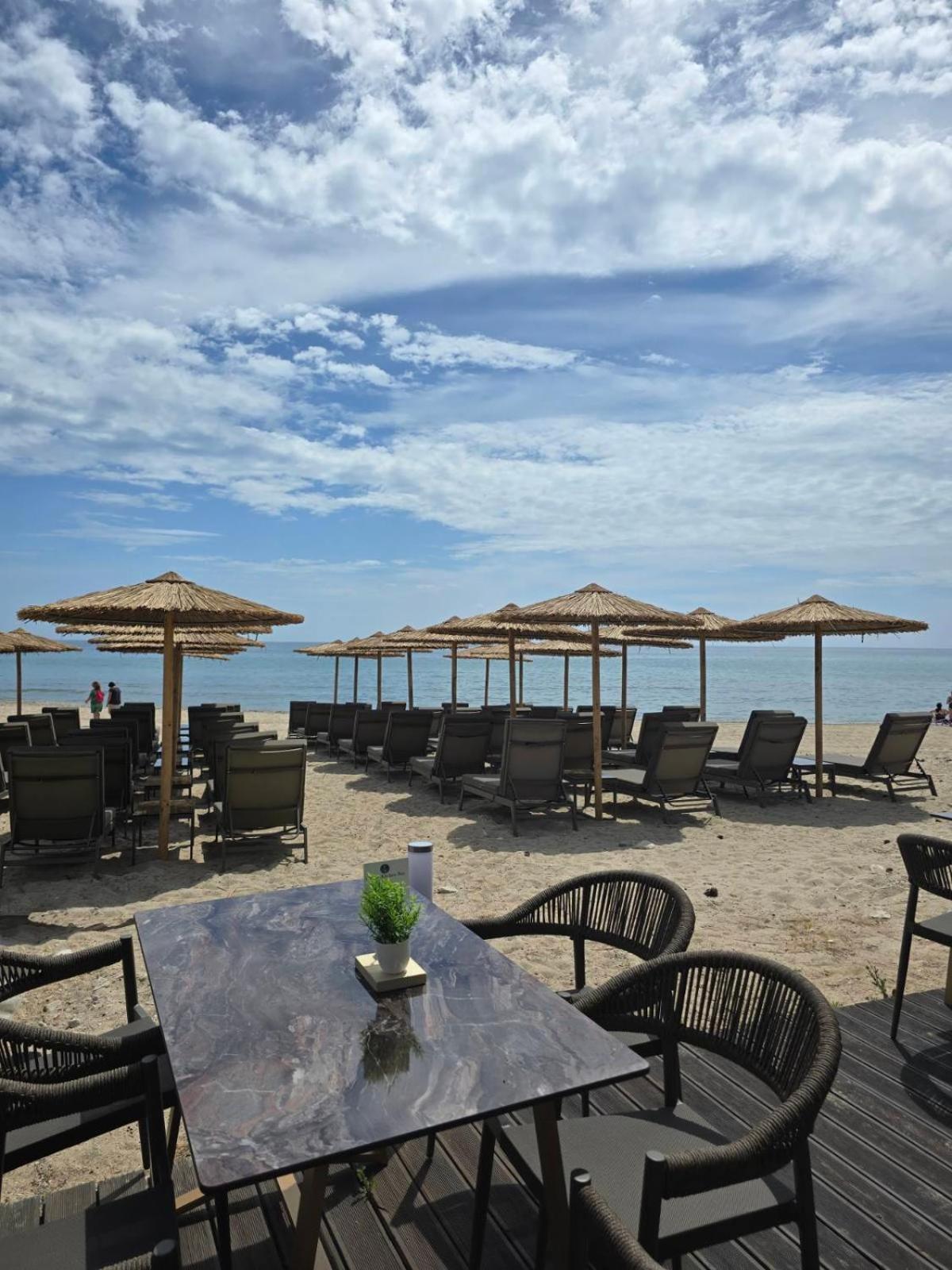 Anna Beach Suites 리메나리아 외부 사진